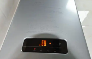 华帝热水器E8代码